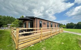 Cackle Hill Lakes, Heron Lodge